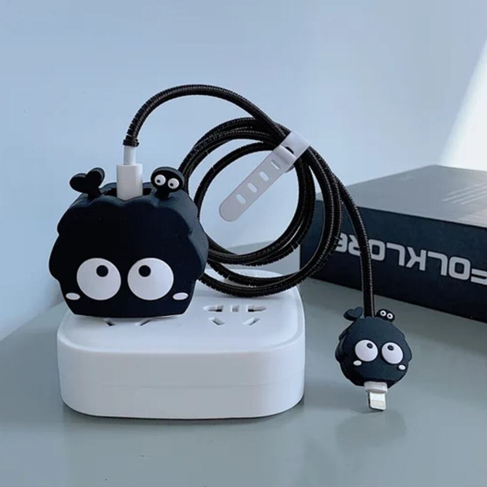 Susuwatari Spirited Away iPhone CHarger Protector P75